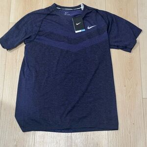 Nike Dri Fit Short Sleeve Tee